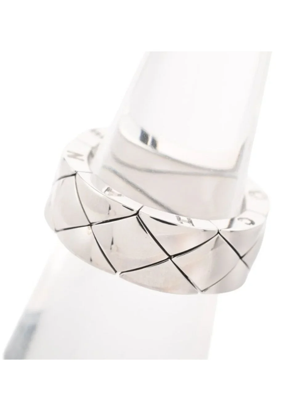Chanel Ring Quilted White Gold